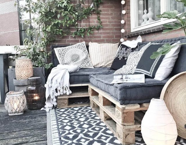 Palety w ogrodzie – co można z nich zrobić