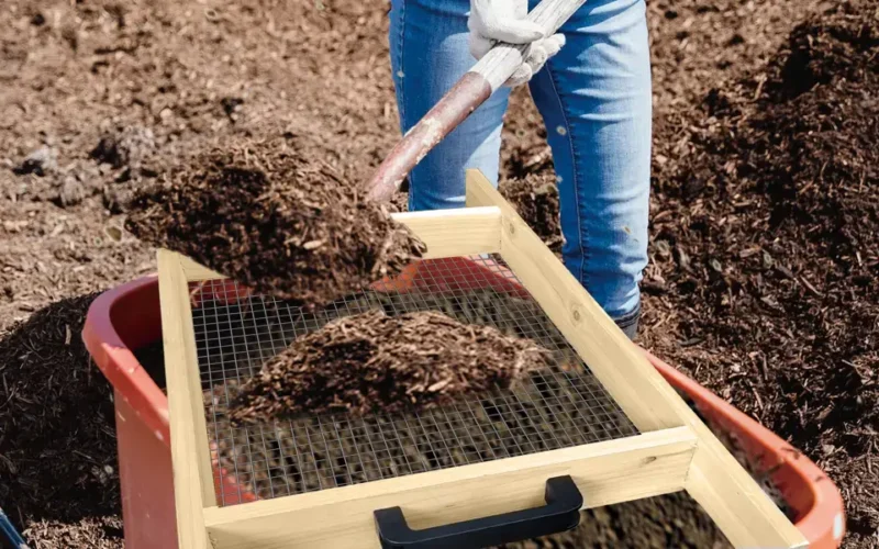 Filtry i sita do kompostownika, jak zniwelować nieprzyjemne zapachy